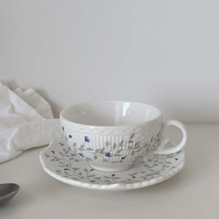 assiette blanche + tasse
