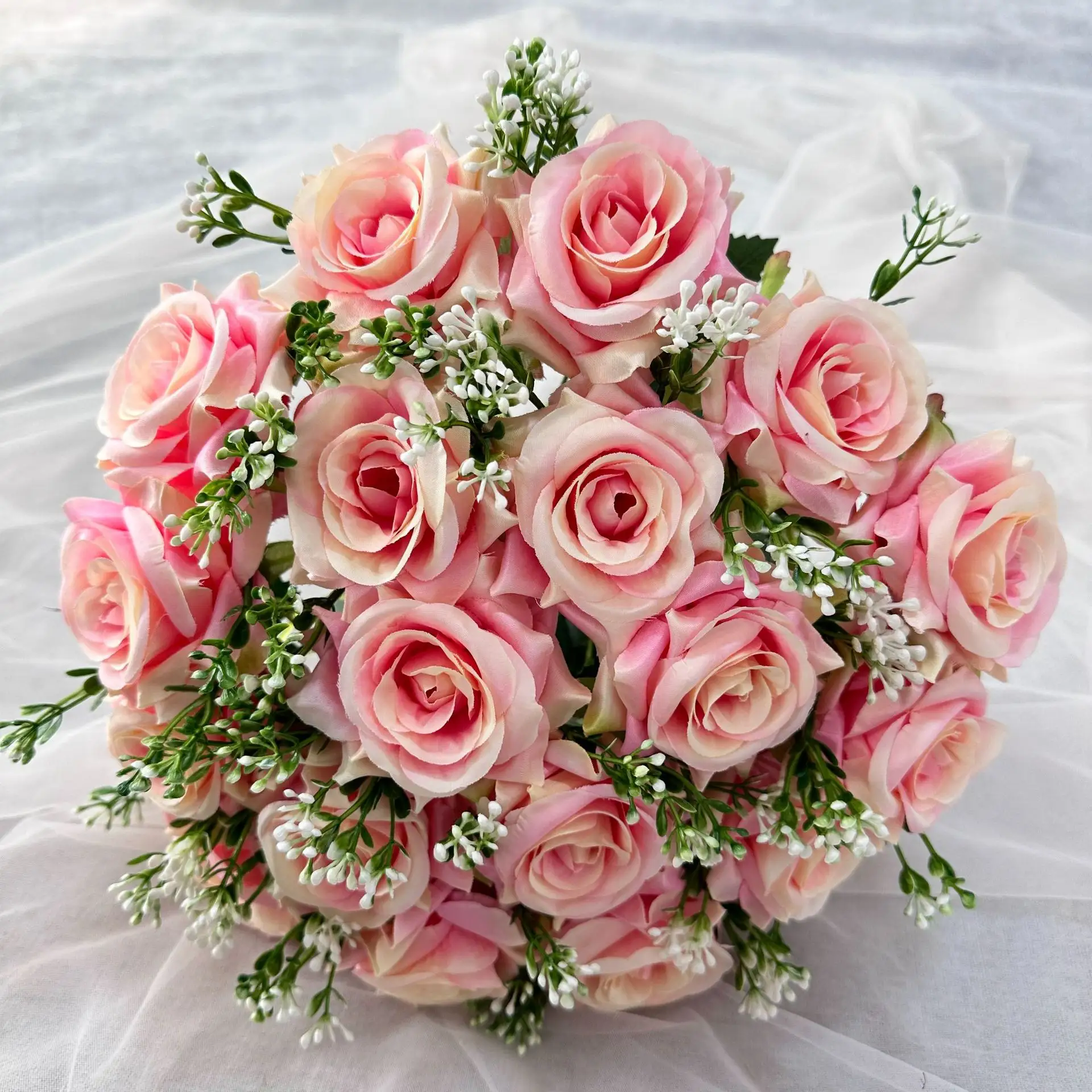 Nuovo Design di alta qualità 18 testa rosa Bouquet di seta fiore rosso sposa sposa Bouquet casa vaso interno fai da te decorazione.