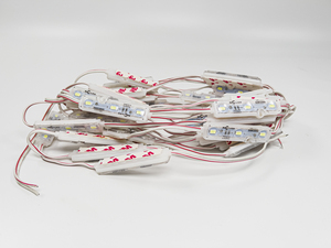 DC12V 24V 1.5w 5730 <span class=keywords><strong>pcb</strong></span>屋外フォーカス<span class=keywords><strong>LED</strong></span>モジュール、<span class=keywords><strong>LED</strong></span>チャンネルレターサイン用160度レンズ付き