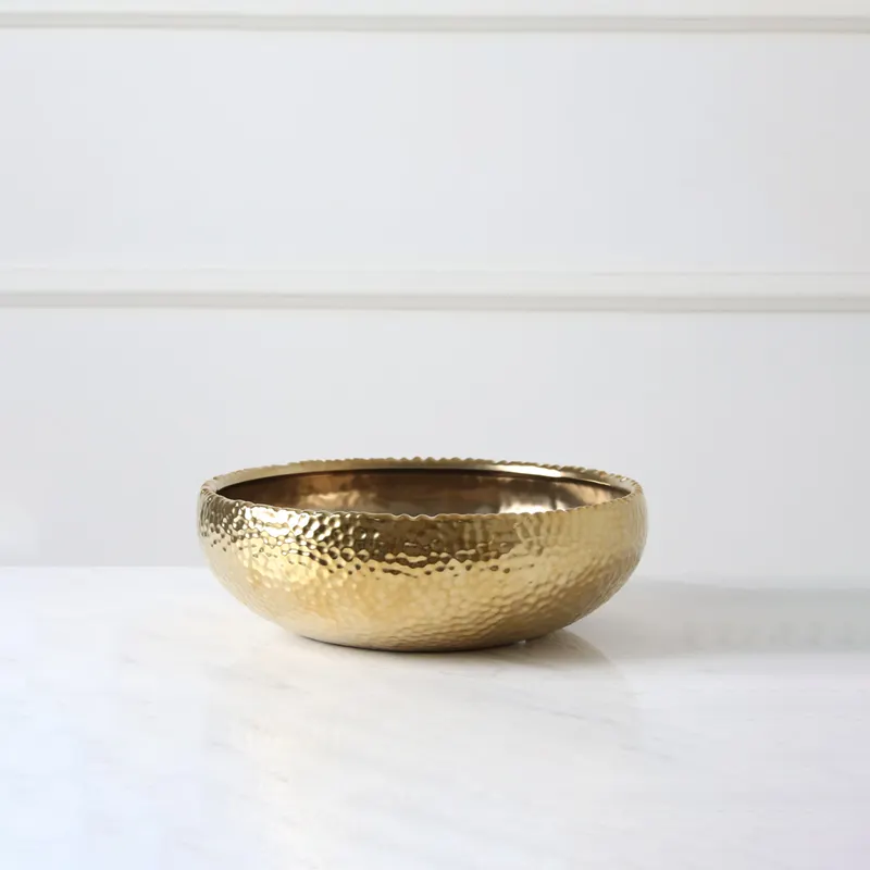 モダンなテーブルの装飾ラウンドセラミックボウル花瓶北欧の高級ゴールド大型装飾サラダ陶器磁器ボウル
