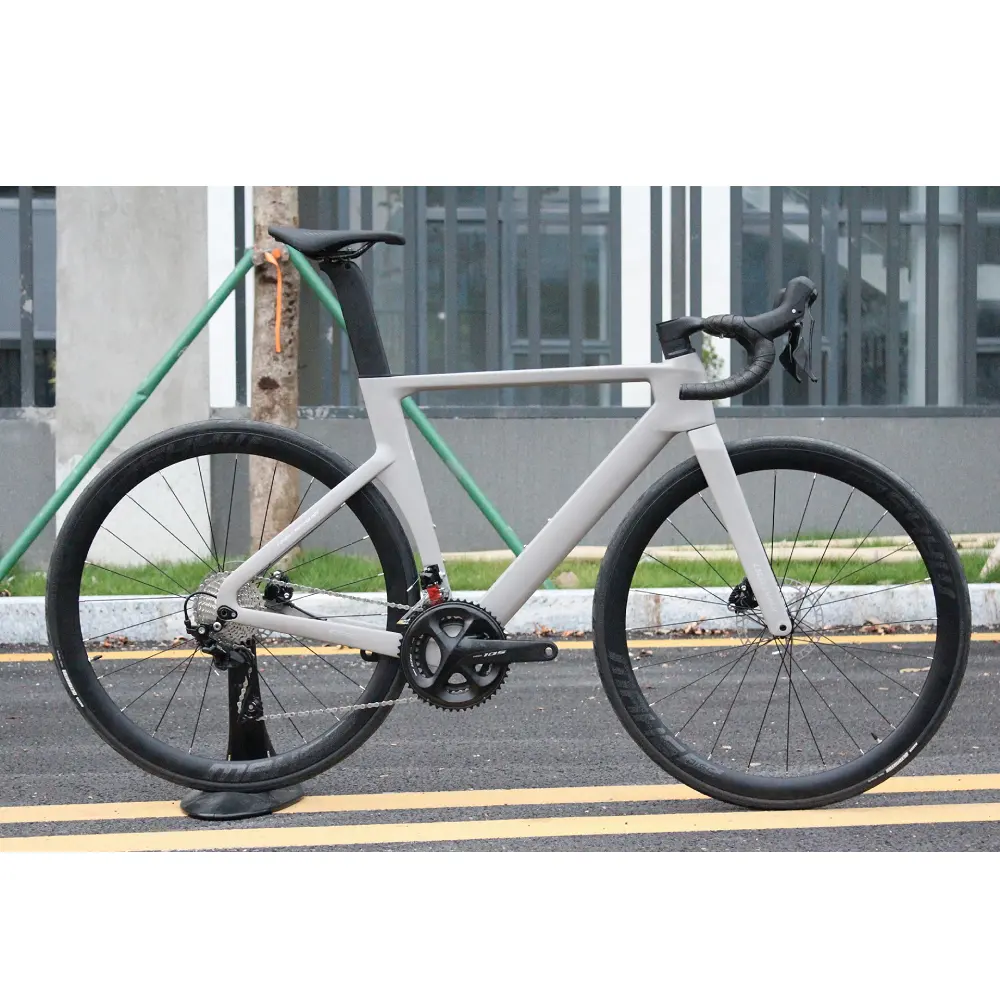 साइकिलट्रैक सीके-एसईए फैक्ट्री थोक 700सी रेसिंग कार्बन रोड बाइक कार्बन फाइबर साइकिल अलॉय रिम 22 स्पीड ट्रांसमिशन किट के साथ