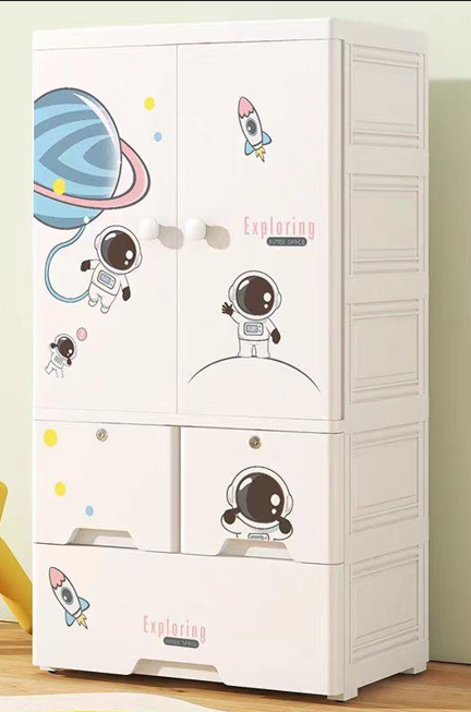 Astronaute blanc de dessin animé