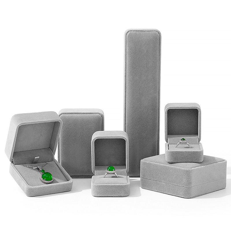 Boîte à bracelet grise