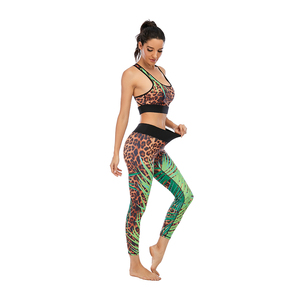 Mới được Phát Hành Phong Cách Yoga Bộ Chặt Chẽ Phù Hợp Mông Nâng Yoga Quần Và Không Tay Chéo Đào Tạo Yoga Top - Product Image 3