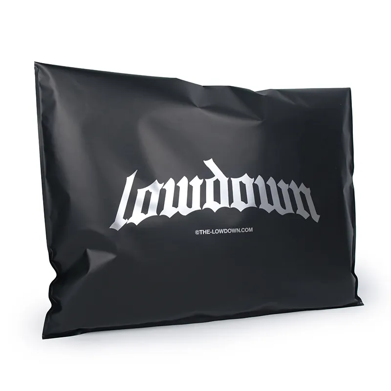 Custom Mailer Bag Poly Silver LOGOTIPO Impresso Matte Black Foil Sacos de Envio para Roupas Plástico Reciclável Mailing Embalagem Sacos