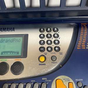 PSR270 YAMAHAs高品质声音效果背景自动伴奏，带MIDI接口便携式键盘 - Product Image 5