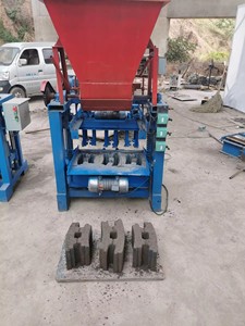 Fully Automatic <strong>Libya</strong> 4-35 Model Vibrated Hollow Cement Block Mold Included for Concrete Brick for Various Applications - Product Image 5