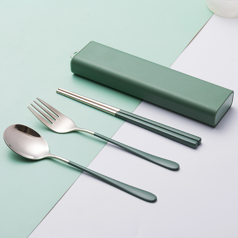 Baguettes vertes 3 pièces + fourchette + cuillère + boîte