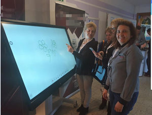 2025 New Arrival Digital Interactive Whiteboard Touchscreen <strong>Monitors</strong> <strong>With</strong> <strong>Built</strong>-<strong>in</strong> <strong>Computer</strong> Optional for Classroom&amp;Meeting Board