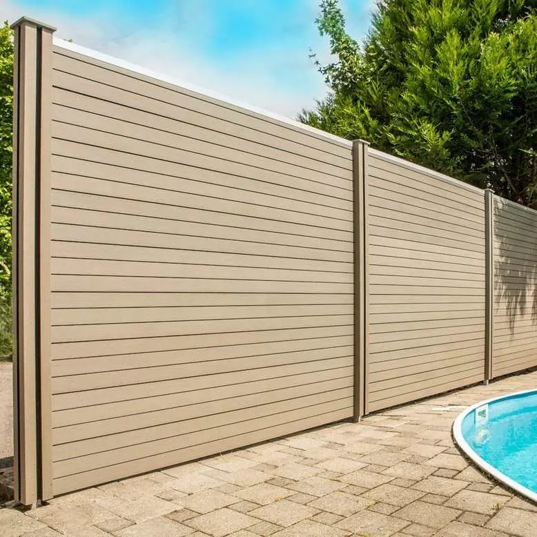 Puertas de garaje de cercado de plástico compuesto de madera WPC 180x180cm valla de resistencia al viento resistente a los rayos UV para jardín al aire libre