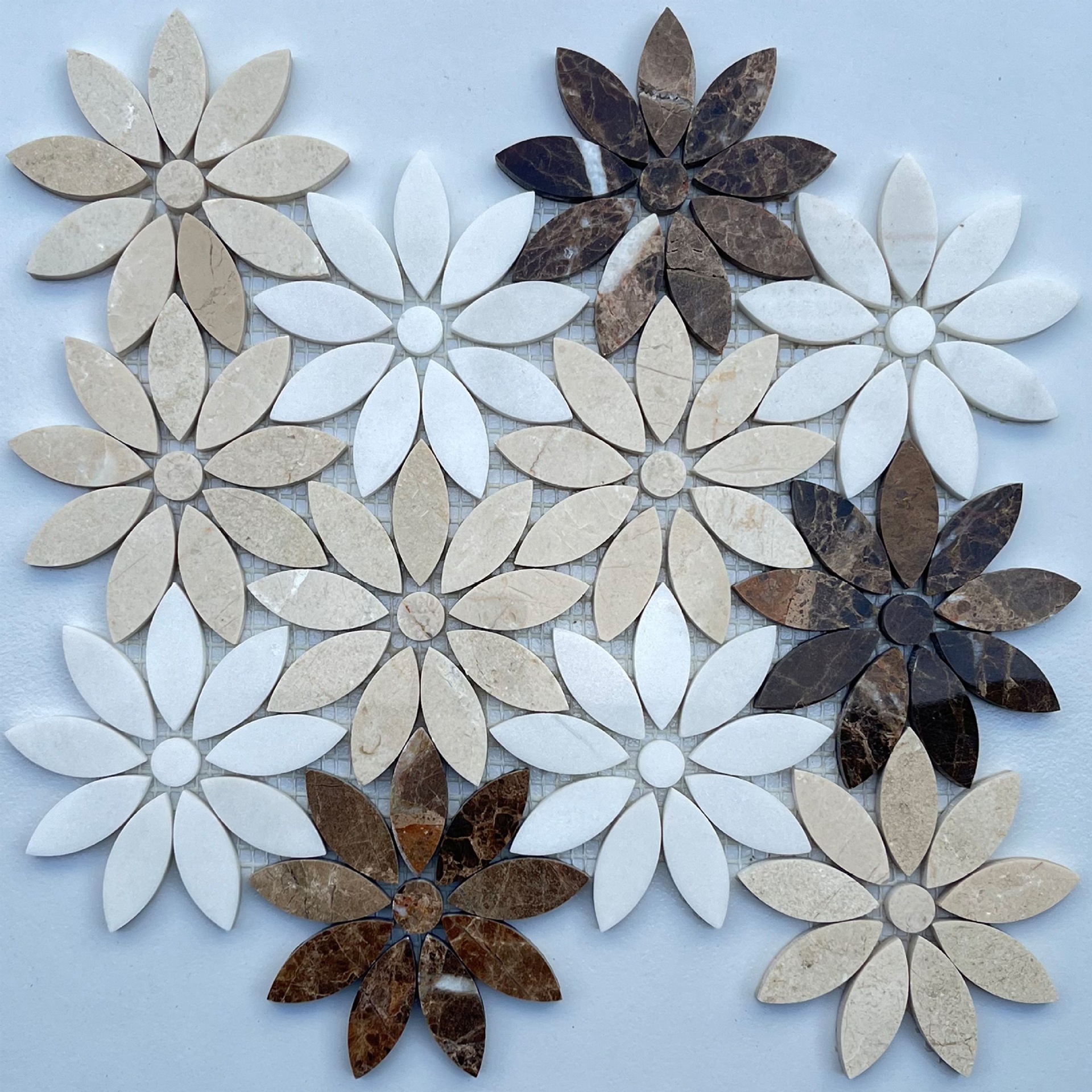 Fleurs marron