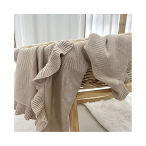 Offre Spéciale vente en gros doux coton tissu personnalisé solide Vintage respirant Swaddle Crochet tricot couverture pour bébé