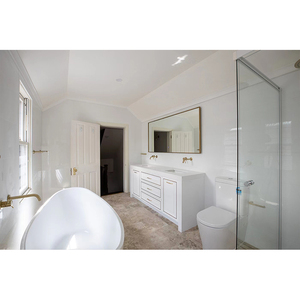 Một Nghiên Cứu Trường Hợp Của Dự Án Nhà Ở Ở Sydney Úc Trắng Shaker Tủ Bếp Với Vàng Xử Lý Và Phòng Tắm Vanity Trắng - Product Image 6