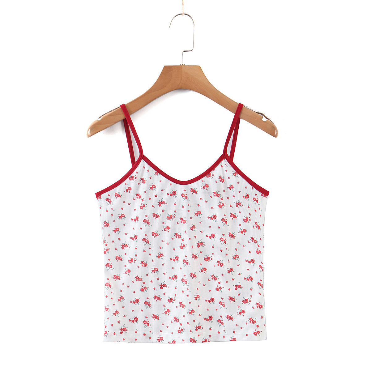 สายเอี๊ยมสีแดง