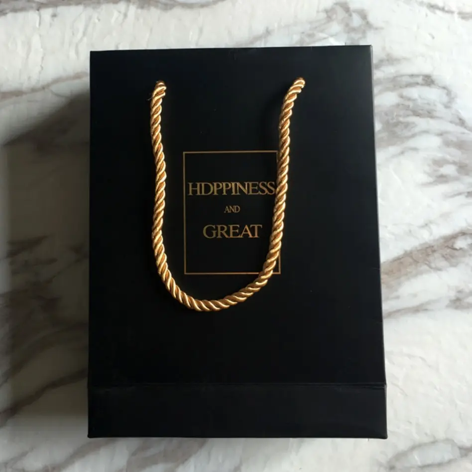 Роскошная косметичка из черного картона, Подарочная сумка для покупок, глянцевые черные бумажные сумки с принтом логотипа