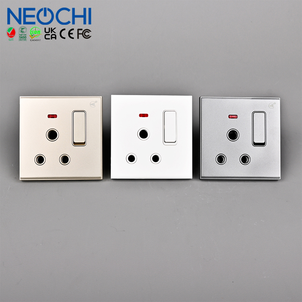 15a Switch Socket With Neon