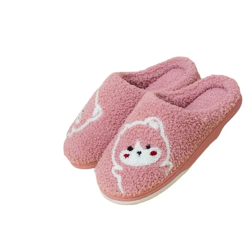 Nouveau design à la mode femme mignon dessin animé ours forme hiver chaud maison chaussures d'intérieur doux peluche couple anti-dérapant pantoufles