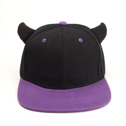 Morado y Negro