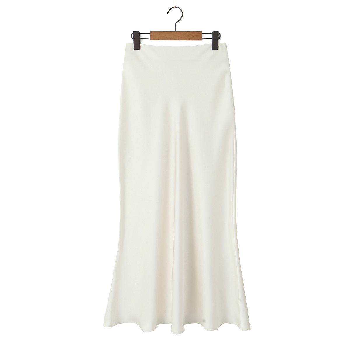 กระโปรงมิดิสีแชมเปญอ่อน