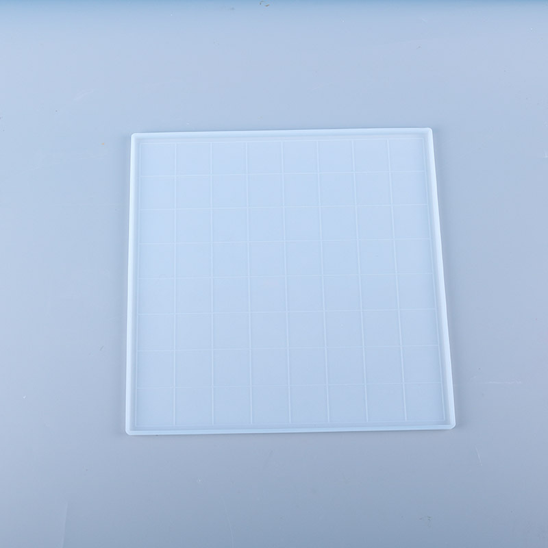 échiquier 18*18cm blanc