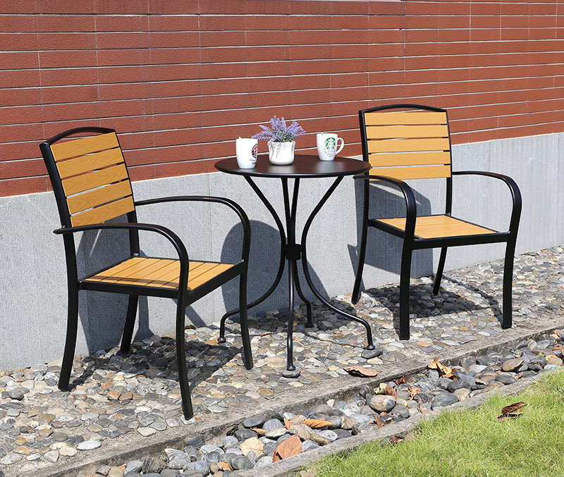 2 chaises barker + 60 pieds de fer en acier au carbone table ronde