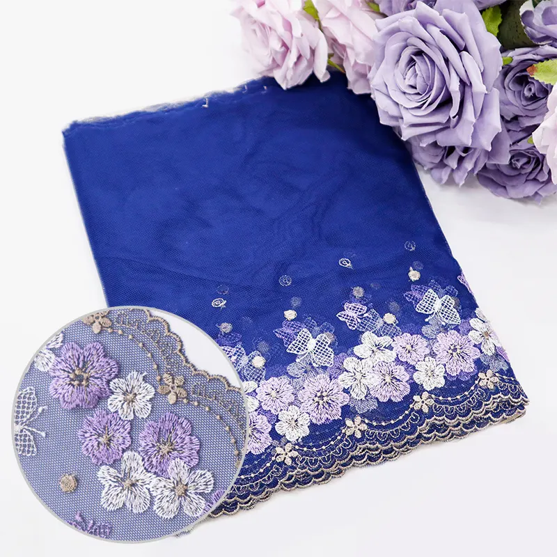 Distintivo azul púrpura Pequeña Flor Mariposa patrón diseño bordado Encaje Lencería fabricación