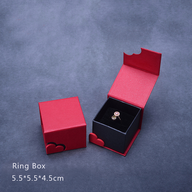 Caja para anillos de terciopelo negro