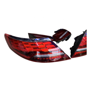メルセデスベンツ<span class=keywords><strong>S</strong></span>クラスW217 2ドアクーペ12Vツーリングカー用LEDドラゴンスケールレッドテールライト