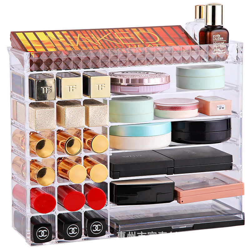 Diamond-patterned lipstick box
