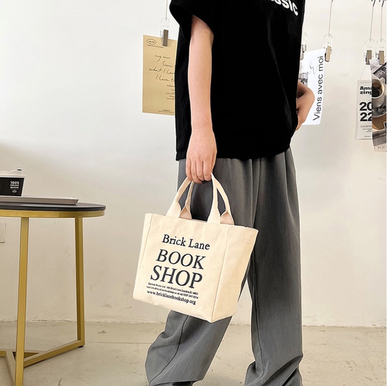S size cream color
