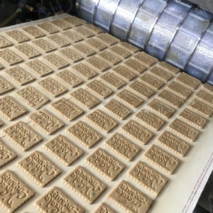 Aida800 Đầy Đủ Tự Động Biscuit <span class=keywords><strong>Cookie</strong></span> Máy Khuôn Bánh Quy Máy Sản Xuất - Product Image 6