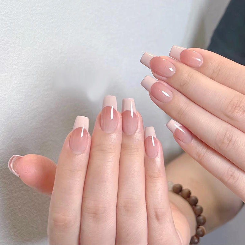 BS2052 calme et élégant