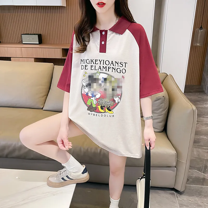 Camiseta de manga corta con cuello POLO de verano 2023 para mujer, camiseta con patrón de diseño de tres vías de dibujos animados, camiseta informal para mujer