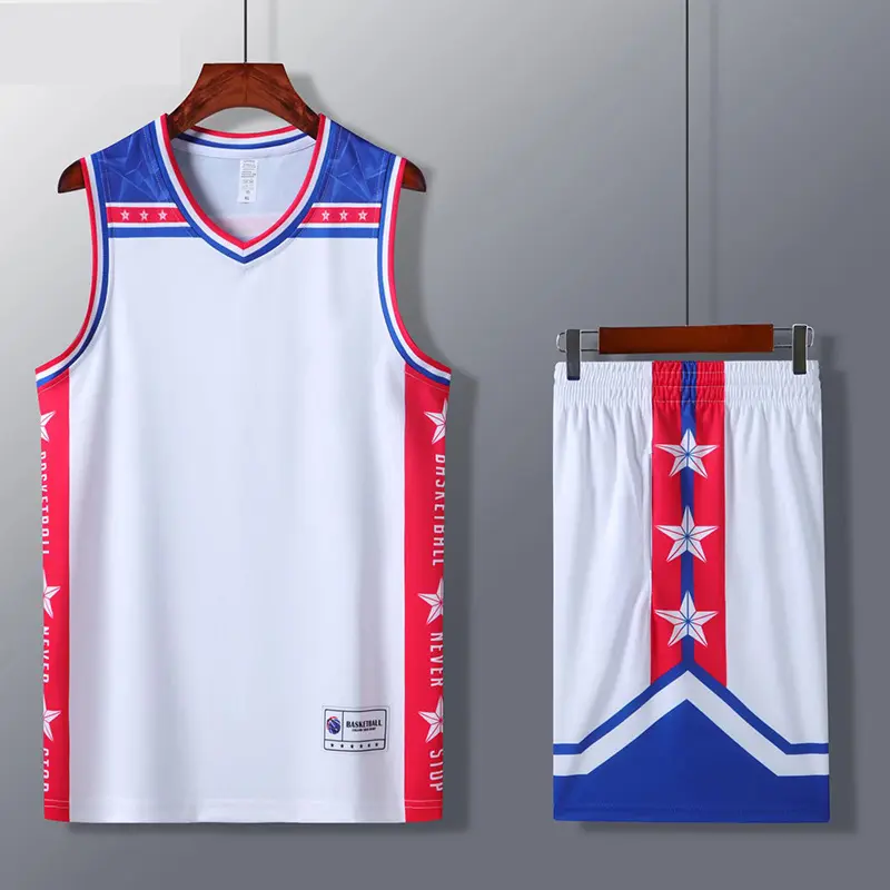 La maglia da basket da uomo di alta qualità imposta i kit di uniformi tute da basket universitarie a buon mercato set di maglie da allenamento per basket in bianco