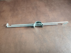建筑材料: 吊顶用镀锌型材吊挂/吊线