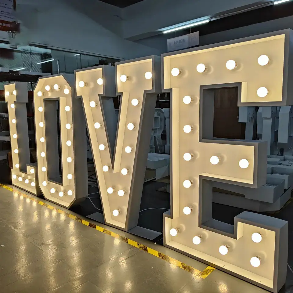 Düğün için kayan yazı harfler 4ft Led numarası özel dev Logo büyük aşk Light Up ampul işaretleri açık büyük aşk kelimeler için parti