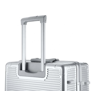 ODM Nhà Máy Sang Trọng Cổ Điển Phong Cách PC Cán Hành Lý Xe Đẩy Va Li Bộ Bền Mang Theo Trên Cho Các Chuyến Đi Ngoài Trời Polyester Lót - Product Image 4