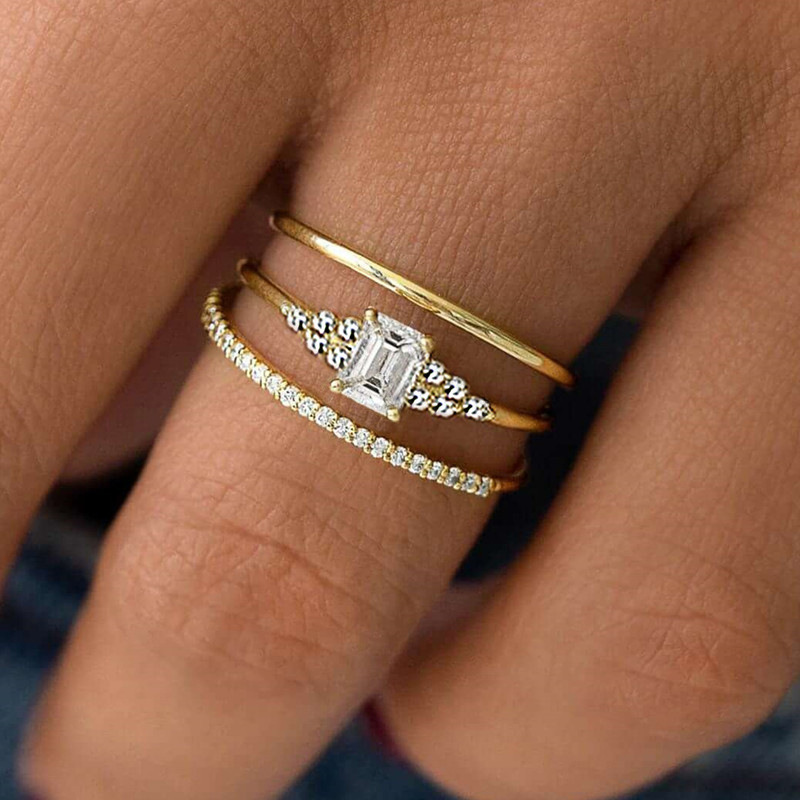 T0445 yellow gold