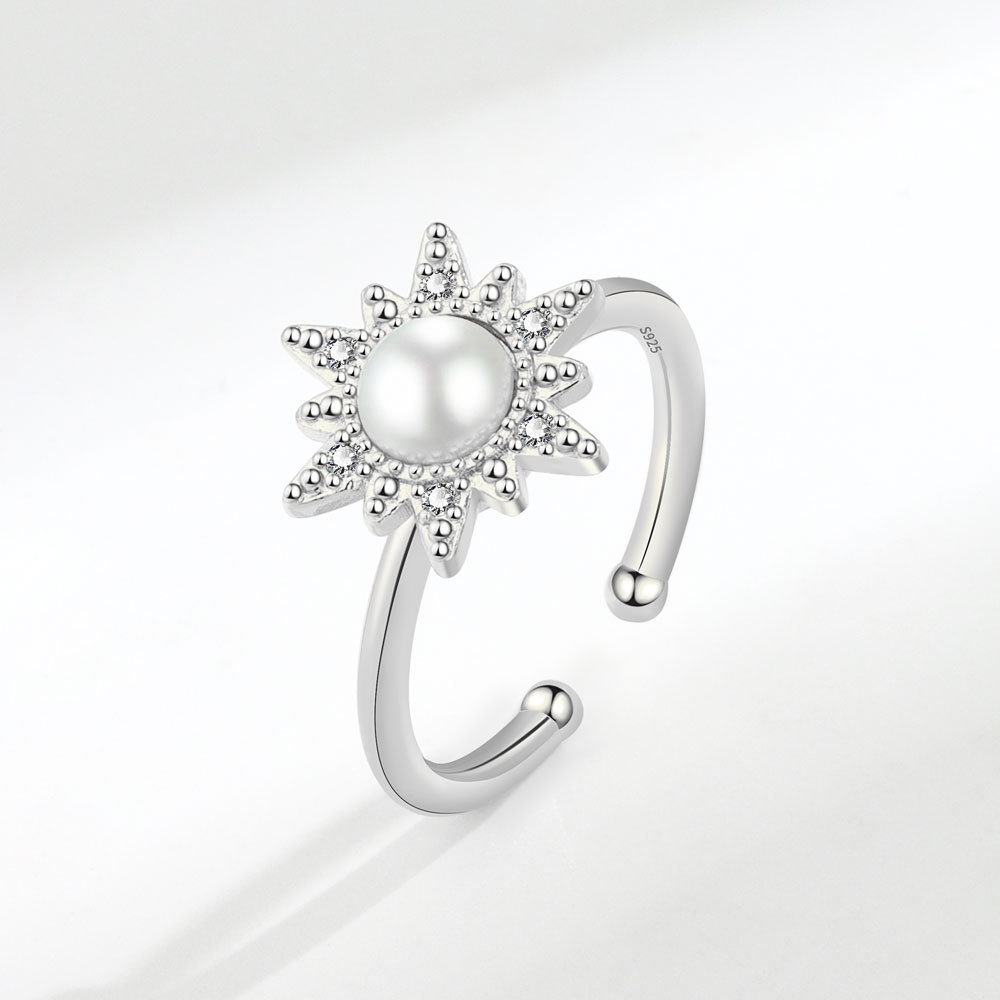 White gold color