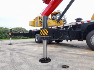 סין מכירה לוהטת 40Ton מנוף משאית STC400T משאית מנוף עם מהירות העברה