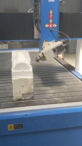 Máquina de diseño de madera de 4 ejes Router Alemania Tecnología 3D Cnc Tallado AR1325 Atc CNC Router con husillo giratorio