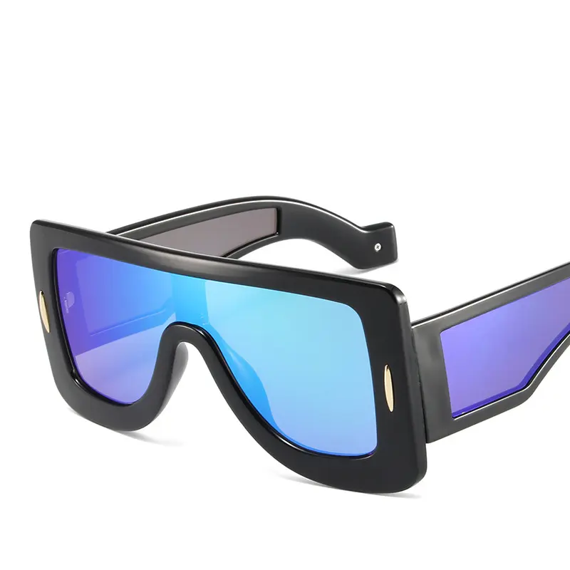 Stile Punk Oversize moda un pezzo 2024 occhiali da sole UV400 fornitore di cina fornitura di fabbrica di marca famosa grande ombra occhiali da sole