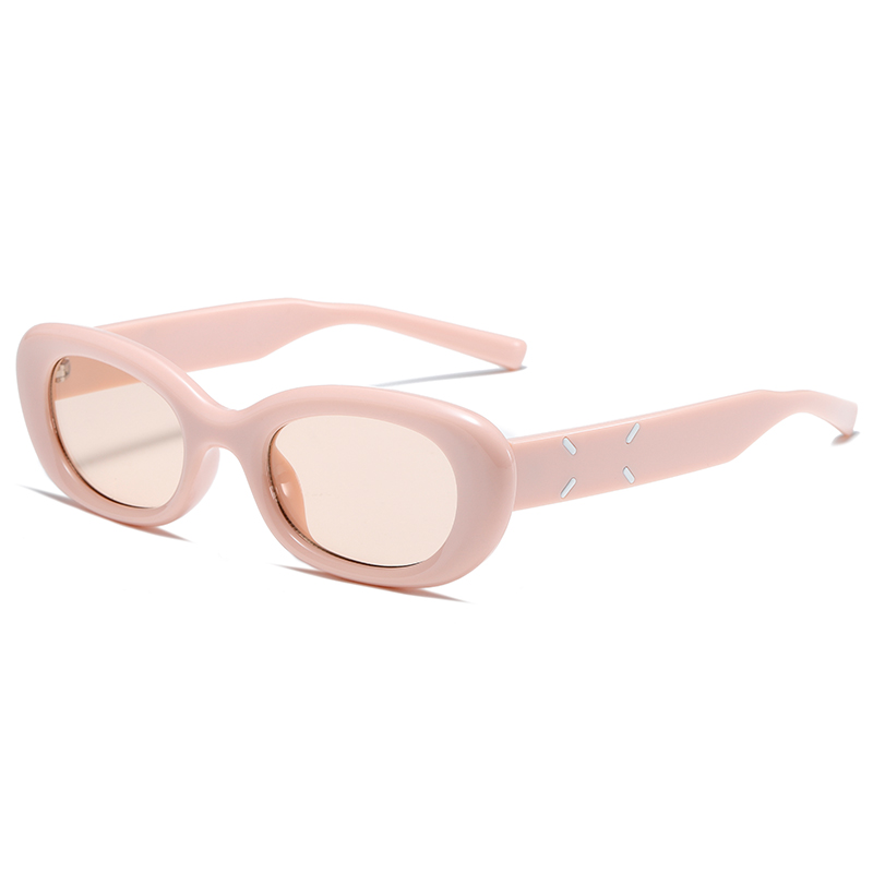 C3: Pink