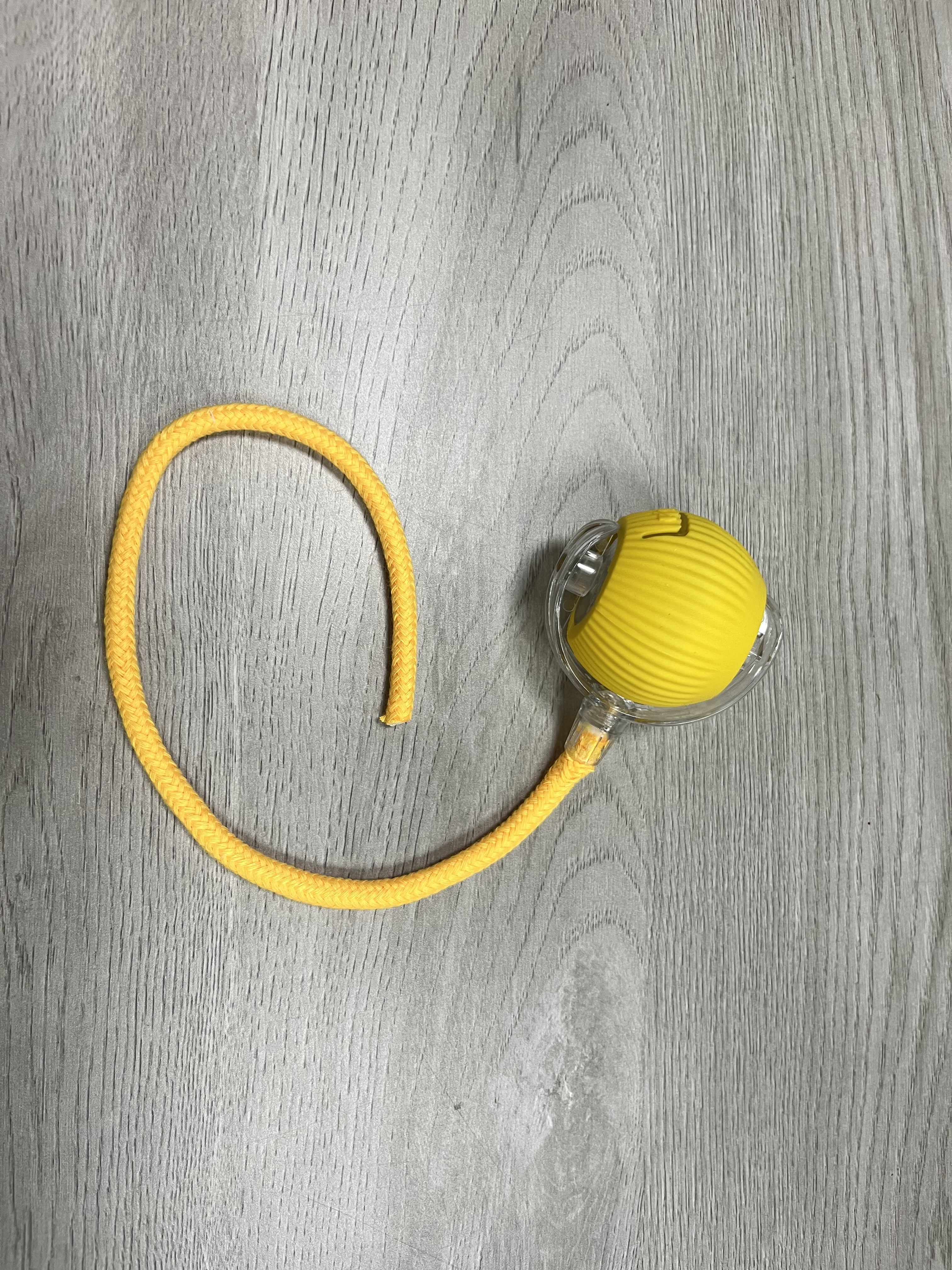 Jaune