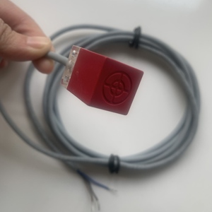 Interruptores de proximidad inductivos Zhunlian-sensor rectangular blindado de tipo cuadrado DC 3 cables PNP interruptor de proximidad inductivo - Product Image 3