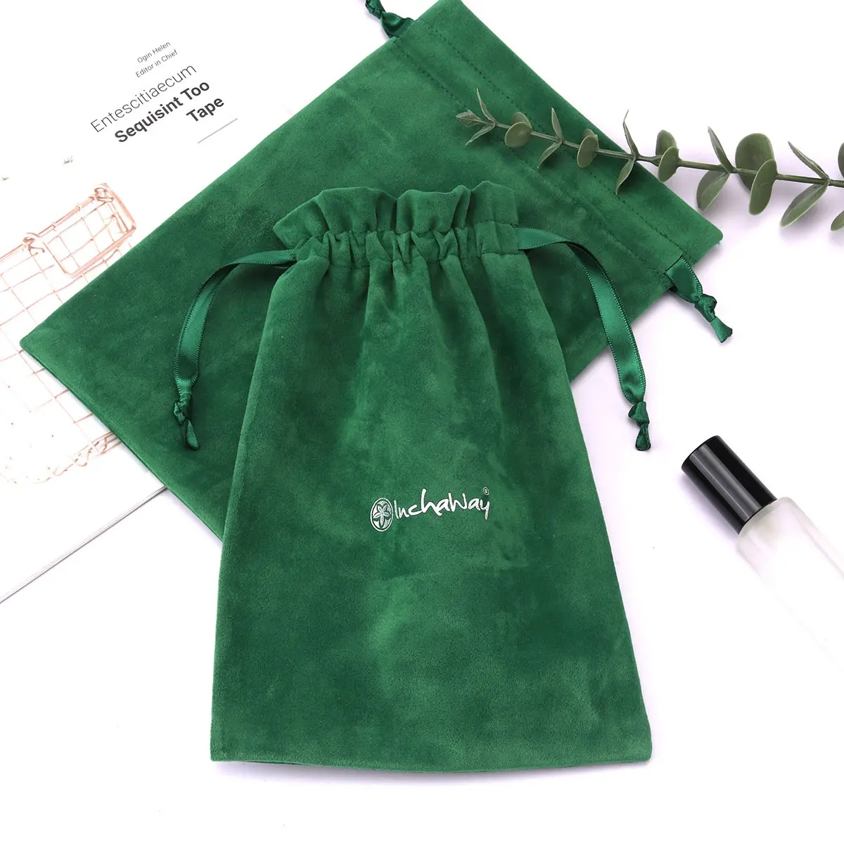 高品質グリーンベルベットスキンケア化粧品巾着ポーチカスタムロゴサテンライニングパッケージスエードバッグ