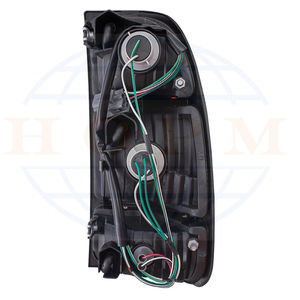 Yeni sol ve sağ kuyruk lambası R 81550-0C010 L 81560-0C010 TOYOTA TUNDRA 2000-2004 için kuyruk lambası ASSY