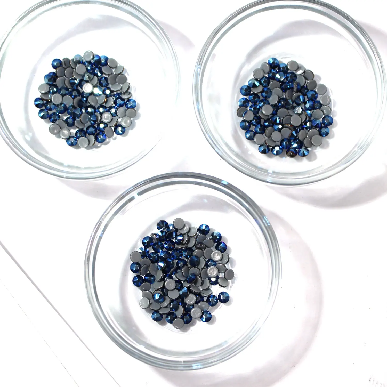 Diamantes de imitación de fijación en caliente de fondo plano MC de alta calidad al por mayor para accesorios de procesamiento de prendas de vestir