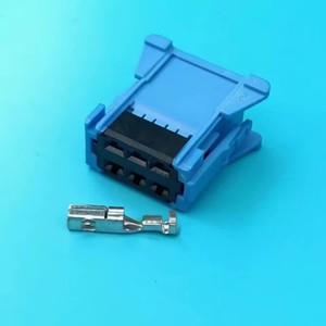 Peugeot 197676E için 98172-1004 6 Pin dişi klima hız kontrol konnektörü fişi