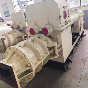 Línea de producción de extrusora al vacío, máquina formadora automática de ladrillos de arcilla de laterita hueca sólida - Product Image 1